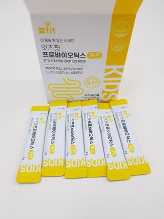잇츠핏 프로바이오틱스 키즈 유산균 — 5점을 준 리뷰어가 2021년 3월 올린 사용 사진