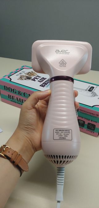 아베크 펫 강아지 고양이 애견 에어 브러쉬 드라이기 올인원 — 4점을 준 리뷰어가 2021년 7월 올린 사용 사진