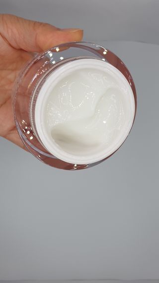 프리마인 바르기만 하면 철벽 스킨케어+24시간 마스크팩 효과. 셀라브 리제너레이팅 시스템 부스터+크림 세트 — 5점을 준 리뷰어가 2023년 6월 올린 사용 사진