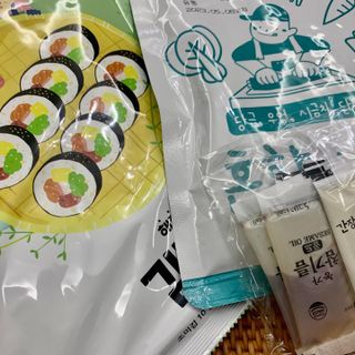 해풀잎 누구나 김밥*1ea [(혼합야채 35g *1ea,  김밥김 (5g, 5ea),  양념간장 (6g, 5ea), 참기름(5g, 2ea)] — 4.5점을 준 리뷰어가 2022년 8월 올린 사용 사진