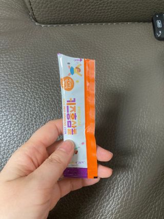 베거스코리아 [콜리케어] 키즈 홍삼콜리 딸기맛 14포 — 5점을 준 리뷰어가 2021년 10월 올린 사용 사진