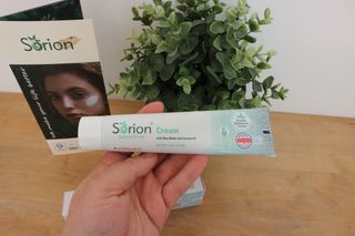 건선/아토/습진/민감성 피부 천연보습진정크림 소리온 크림 & 센시티브 크림 50g — 5점을 준 리뷰어가 2022년 3월 올린 사용 사진
