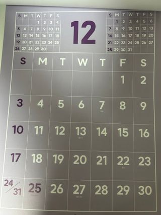 리훈 2024년 레트로 달력 벽달력 + 탁상달력 — 4점을 준 리뷰어가 2023년 9월 올린 사용 사진