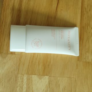 보타니티 촉촉수분자차 아쿠아핏 선 에센스 50ml + 보송톤업자차 징크 선 로션 50ml SPF50+ PA++++ (4/25) — 5점을 준 리뷰어가 2022년 4월 올린 사용 사진