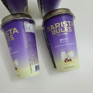 바리스타룰스 돌체 라떼 — 4.5점을 준 리뷰어가 2023년 4월 올린 사용 사진