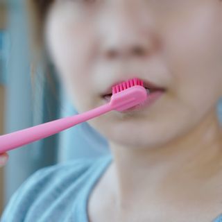 프로그 윌로우 칫솔 6245 울트라소프트 — 5점을 준 리뷰어가 2022년 4월 올린 사용 사진
