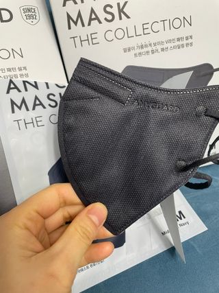 애니가드 셋업마스크 4컬러 각 10매입 [크리미베이지, 캐시미어로즈, 초콜렛브라운, 미드나잇네이비] — 4.5점을 준 리뷰어가 2022년 2월 올린 사용 사진