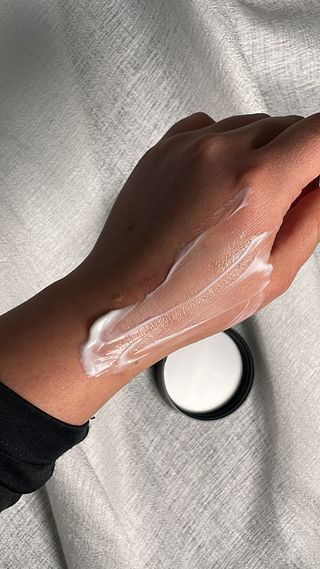 비프리코스메틱 뉴 프레쉬 크림 80ml — 5점을 준 리뷰어가 2023년 2월 올린 사용 사진