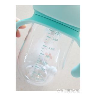 유비맘 트라이탄 코니빨대컵_컬러 랜덤 발송 — 5점을 준 리뷰어가 2021년 2월 올린 사용 사진