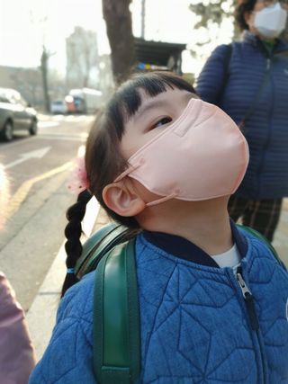 애니가드키즈 새부리형  소형L 5컬러 각 10매입 [크리미베이지, 코튼핑크, 블루레이크, 페일로즈, 민트그린] — 5점을 준 리뷰어가 2022년 2월 올린 사용 사진