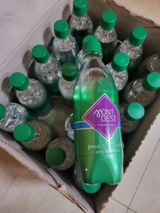 몽베스트 Montbest with Sparkling water Plain 20병 — 5점을 준 리뷰어가 2021년 11월 올린 사용 사진
