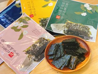 [해림맛김] 들기름에 구운 바삭바삭 김 4종 세트 + 1종 랜덤발송 총5개입 — 4.5점을 준 리뷰어가 2021년 2월 올린 사용 사진