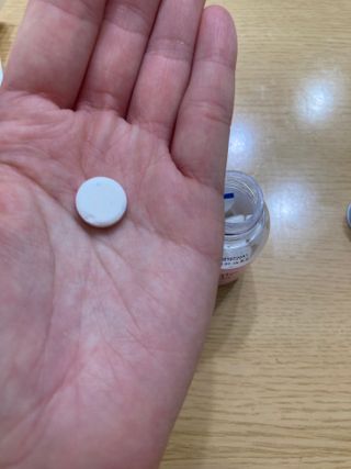 일오오오 3초 고체가글 가글밤 32정 — 5점을 준 리뷰어가 2022년 6월 올린 사용 사진
