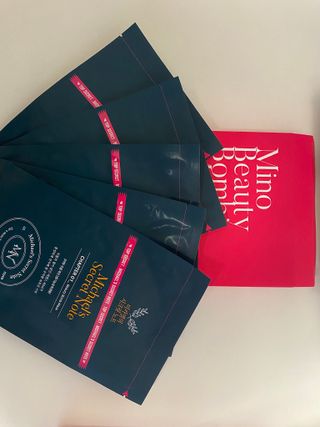 미카엘의 시크릿 노트 Chapter 1. 뷰티 밤 마스크 2box(1box,5매) — 4점을 준 리뷰어가 2022년 11월 올린 사용 사진