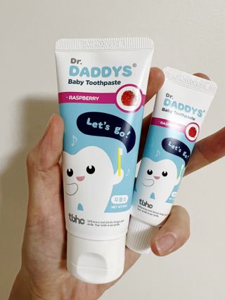닥터데디스 안심무불소 베이비치약 60g + 여행용 미니 치약 15g — 5점을 준 리뷰어가 2022년 8월 올린 사용 사진
