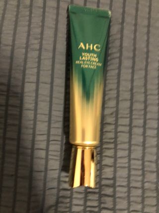 [NEW 탄력유턴 아이크림] AHC 유스 래스팅 리얼 아이크림 포 페이스 — 4점을 준 리뷰어가 2021년 1월 올린 사용 사진