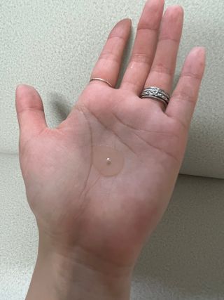 오투에니원 갈락토미세스 리바이탈라이징 프리미엄 화이트닝 에센스 50ml — 4.5점을 준 리뷰어가 2023년 2월 올린 사용 사진