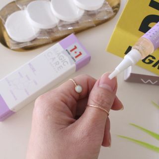 1+2 뷰젤 매직케어 손톱영양제+스톤푸셔+코인타올 셀프 네일케어 — 5점을 준 리뷰어가 2023년 4월 올린 사용 사진