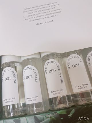 디어포레스트 [5개세트] 숲속의 하루 패브릭미스트 (섬유향수/ 룸스프레이) 50ml 5개 — 5점을 준 리뷰어가 2022년 8월 올린 사용 사진