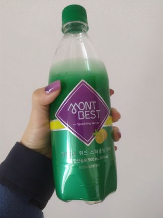 몽베스트 Montbest with Sparkling water Lime20병 — 5점을 준 리뷰어가 2021년 10월 올린 사용 사진
