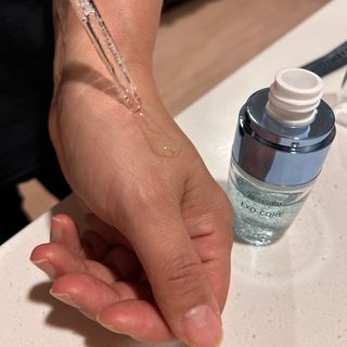 나우 [리브엠] 화해 1등 수분앰플 , 엑소코어 워터풀 텐션 앰플 — 5점을 준 리뷰어가 2023년 6월 올린 사용 사진