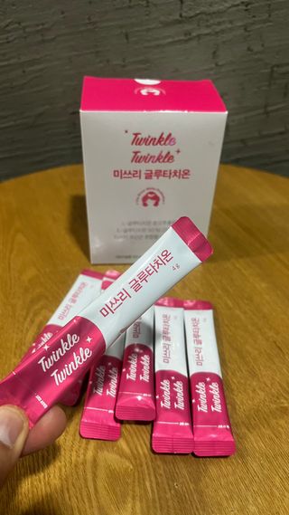 메디포스트 모비타 미쓰리 글루타치온 30포 — 5점을 준 리뷰어가 2023년 1월 올린 사용 사진