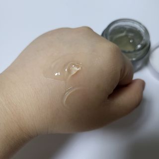 [NEW_버진팜스 푸딩수딩] 투명 푸딩젤이 선사하는 빠른 진정과 깨끗한 피부결 정돈 — 4.5점을 준 리뷰어가 2021년 9월 올린 사용 사진