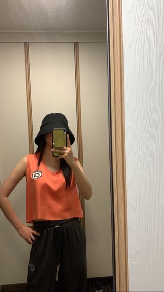 [스테이피플] SILKY SLEEVELESS LOGO TOP — 5점을 준 리뷰어가 2022년 6월 올린 사용 사진