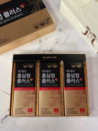 서울약사신협_투데이홍삼정플러스스틱_10g x 30포 — 5점을 준 리뷰어가 2021년 6월 올린 사용 사진