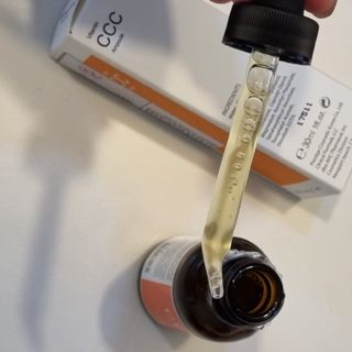 더마 사이언스 비타민 CCC 앰플 기미 브라이트닝 세럼 30ml — 5점을 준 리뷰어가 2021년 8월 올린 사용 사진