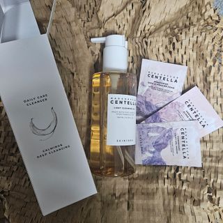 스킨1004 [SKIN1004] 마다가스카르 센텔라 라이트 클렌징 오일 200ml — 5점을 준 리뷰어가 2024년 7월 올린 사용 사진