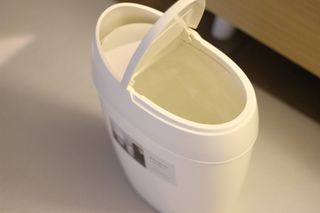 창신리빙 프랑코 바스 휴지통 7L — 5점을 준 리뷰어가 2022년 2월 올린 사용 사진
