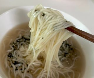 [한면원] 잔치국수 2인분 — 4점을 준 리뷰어가 2023년 3월 올린 사용 사진
