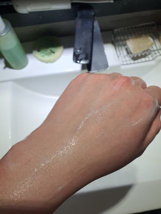 오투에니원 인컨보 바디 퍼퓸 샤워 젤 200ml — 5점을 준 리뷰어가 2023년 2월 올린 사용 사진