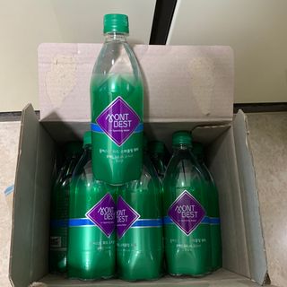 몽베스트 Montbest with Sparkling water Plain 20병 — 3점을 준 리뷰어가 2021년 10월 올린 사용 사진