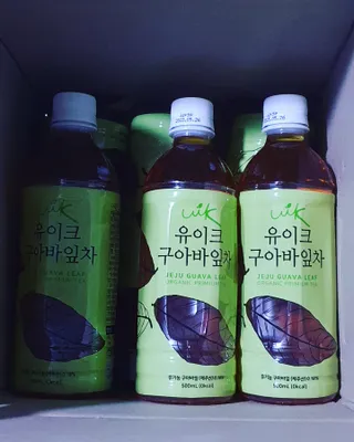 소담스퀘어 상암 제로카페인x제로칼로리 제주 유기농 유이크 구아바잎차 500ml x 6개입 (1박스) — 5점을 준 리뷰어가 2022년 11월 올린 사용 사진
