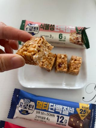 이지프로틴바 3종x각 2ea (고단백질바, 멀티단백질바, 식물성단백질바) — 5점을 준 리뷰어가 2024년 3월 올린 사용 사진