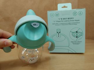 유비맘 트라이탄 코니빨대컵_컬러 랜덤 발송 — 5점을 준 리뷰어가 2021년 1월 올린 사용 사진