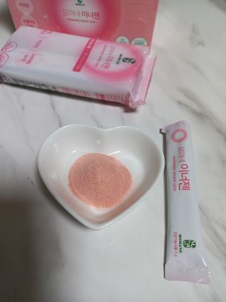 [모마네] 이너뷰티 히알루론산 비오틴 코큐텐 저분자피쉬콜라겐 - 3 g 30포 ★석류맛 — 5점을 준 리뷰어가 2021년 12월 올린 사용 사진
