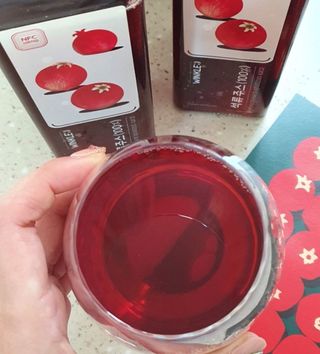 [바이윙클] 페르시아 유기농 석류 착즙주스 750ml 2병 + 선물박스 세트 — 5점을 준 리뷰어가 2022년 2월 올린 사용 사진