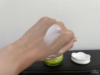 [후르디아] 민감피부 수분크림 비건 아보카도 크림 — 5점을 준 리뷰어가 2022년 8월 올린 사용 사진