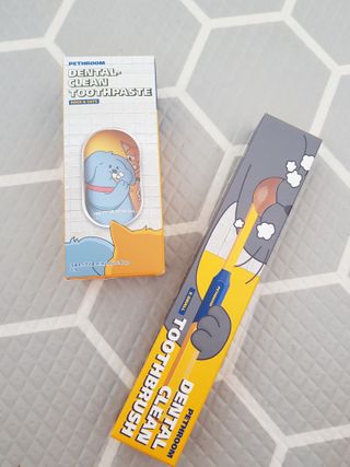 Pethroom 페스룸 PETHROOM DENTAL CARE SET 페스룸 덴탈 케어 세트 / 덴탈 클린 칫솔 + 덴탈 클린 치약 — 4점을 준 리뷰어가 2020년 12월 올린 사용 사진