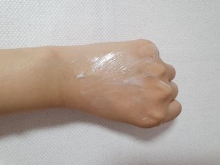 아뜰리에 페리끄 글로우 리스토어 크림 — 3.5점을 준 리뷰어가 2021년 7월 올린 사용 사진