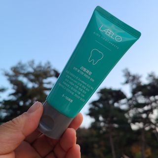 치과에서 쓰는 치약 _ 라벨제로 저불소 꼬마, 키즈, 유아, 베이비, 주니어 안전한 어린이치약 — 5점을 준 리뷰어가 2022년 11월 올린 사용 사진