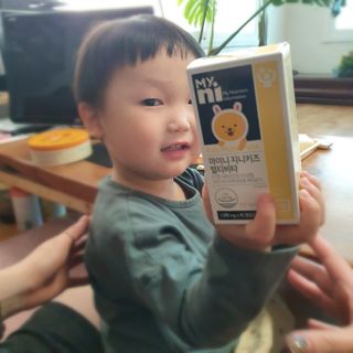 일동제약 마이니 마이니 지니키즈 유산균 츄어블, 멀티비타 set — 5점을 준 리뷰어가 2021년 3월 올린 사용 사진