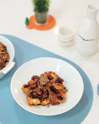 [푸딩팩토리] 불맛양념 쭈꾸미볶음 300G_엄선한 쭈꾸미원물과 양념이 신의 한수! — 5점을 준 리뷰어가 2022년 9월 올린 사용 사진