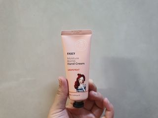 파시 FASCY 高保湿ハンドクリーム40ml+80ml セット — 5점을 준 리뷰어가 2021년 8월 올린 사용 사진