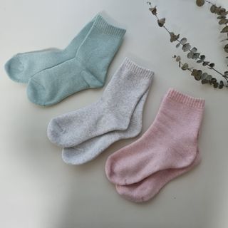 [사이즈가 있는 양말 필로이]여자 순면 통파일 꿀잠 수면 양말【 S, M, L 】3가지 사이즈_컬러 랜덤 3족 — 5점을 준 리뷰어가 2022년 10월 올린 사용 사진