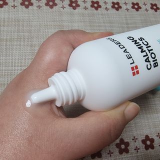 리더스코스메틱 리더스 카밍 바이오틱스 #1등 진정 기획세트 [에센스 워터150ml + 크림 마스크80ml] — 5점을 준 리뷰어가 2022년 9월 올린 사용 사진