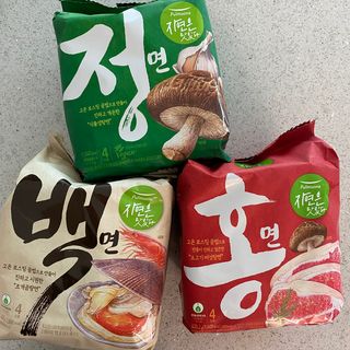[풀무원] 자연은맛있다 정면, 백면, 홍면  세트 — 5점을 준 리뷰어가 2021년 4월 올린 사용 사진